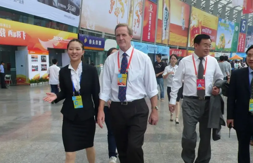 合肥翻譯公司陪同口譯翻譯需要多少錢，怎么收費(fèi)的？